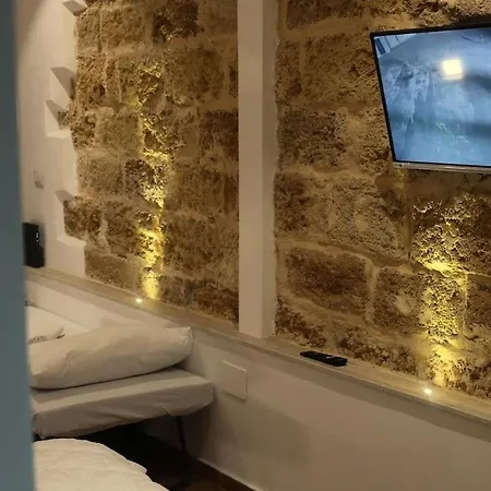 Casuzza Palazzo Storico, Stazione Apartment