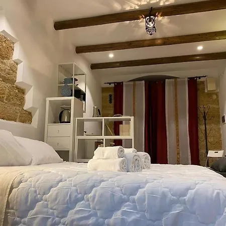 Casuzza Palazzo Storico, Stazione Palermo